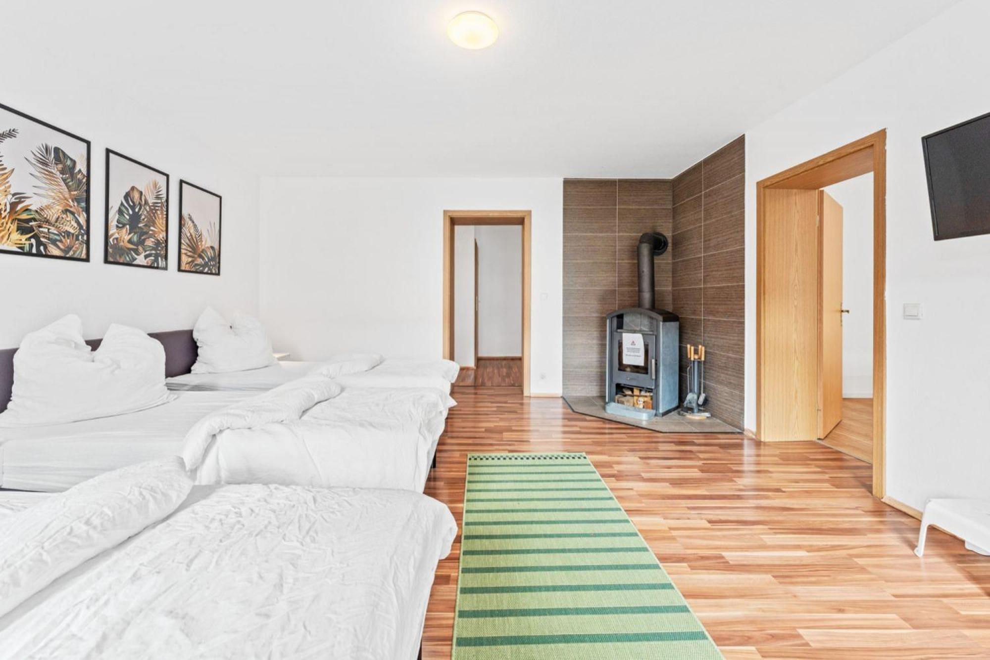 Cosy Apartment With Balcony And Fireplace Jüterbog エクステリア 写真